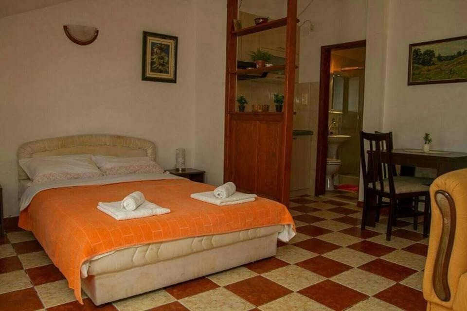 Apartmani Skver Sanja Herceg Novi Exterior foto